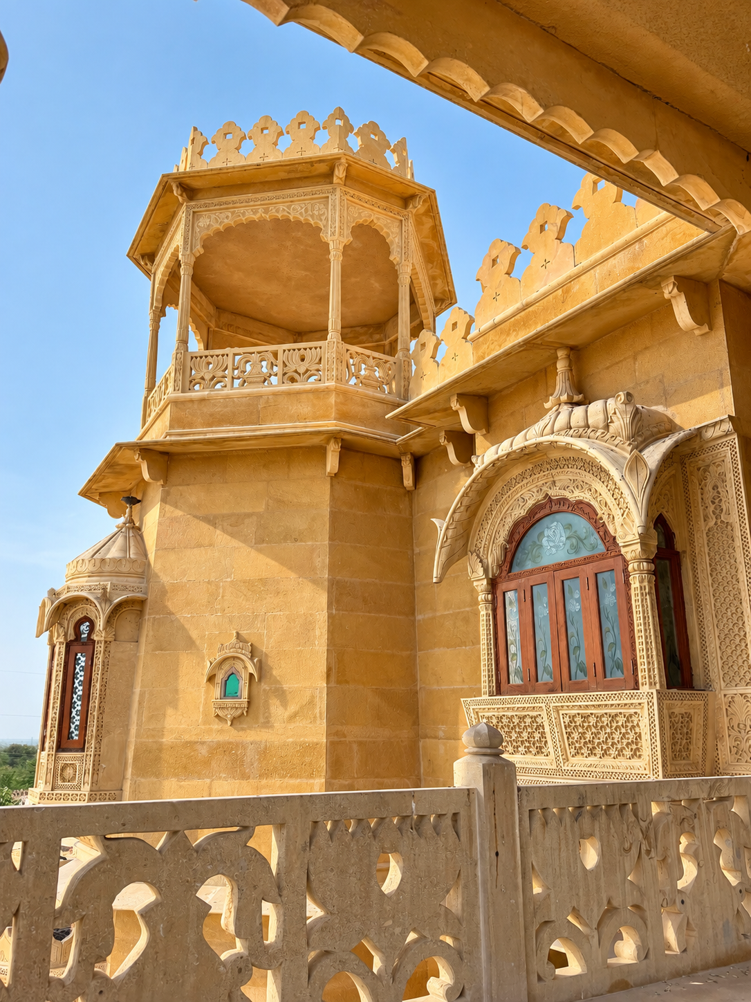 Carved jharokha and sandstone detail